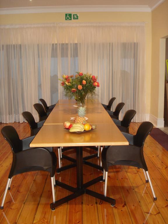 The Crescent Guesthouses - Bnb/Self Catering ダーバン エクステリア 写真